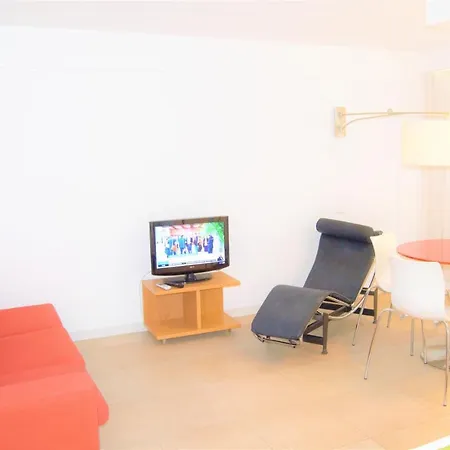 Formosa Apartment *